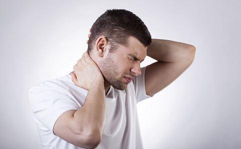 何区分肩周炎与颈椎病