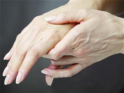 手麻可能是身体的这些原因导致