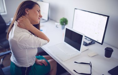 如何判断自己有颈椎病